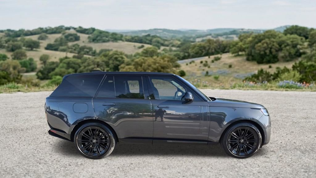 Used 2023 Land Rover Range Rover Autobiography AWD/4WD image 13
