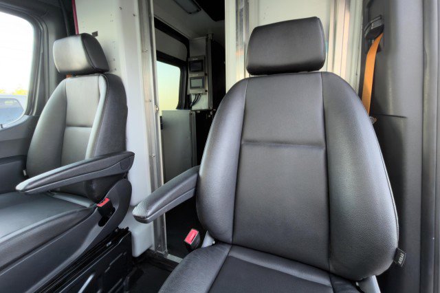 Used 2021 Mercedes-Benz Sprinter 4500 w/ Parking Package image 16