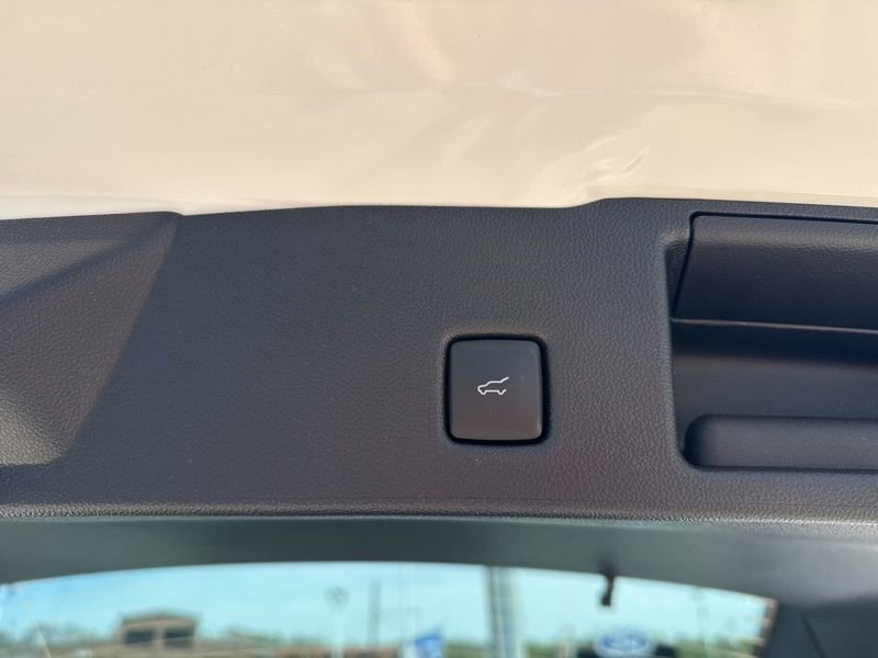 New 2025 Ford Escape SE image 12