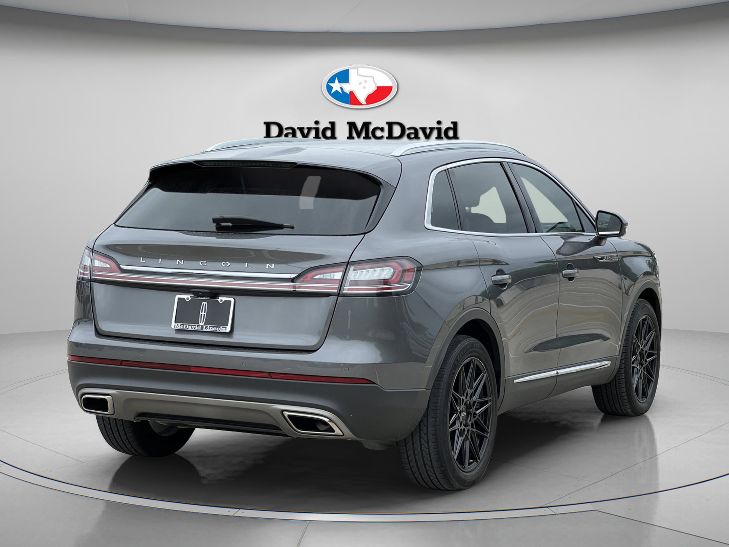 Certified 2023 Lincoln Nautilus FWD w/ Premium Package image 6