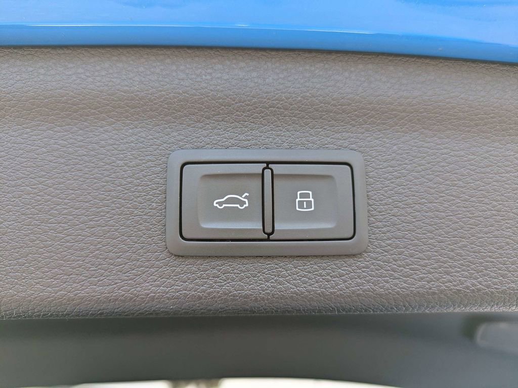 Used 2021 Audi Q3 2.0T Premium w/ Convenience Package image 14