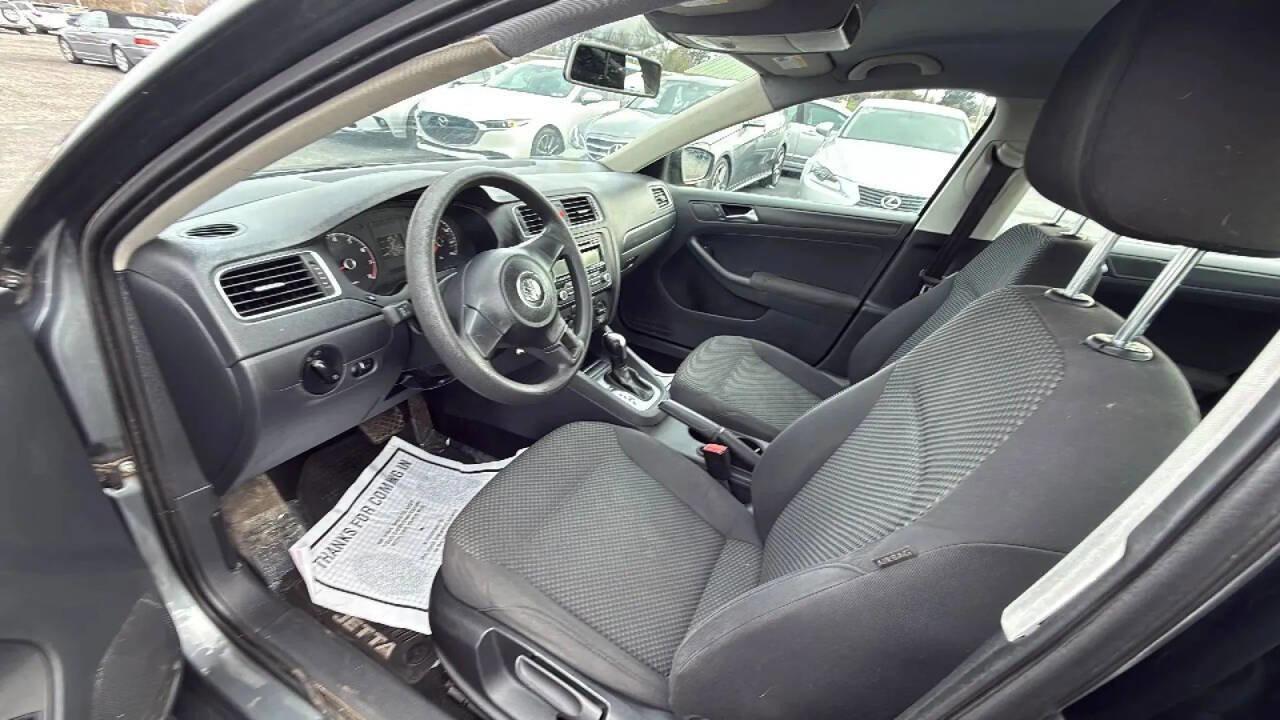 Used 2011 Volkswagen Jetta S FWD image 9