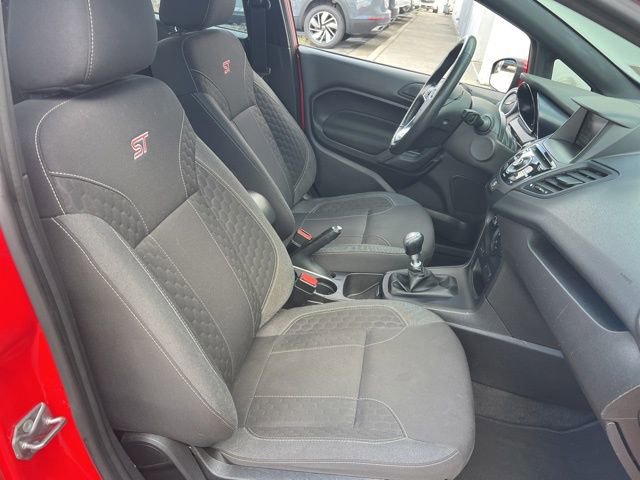 Used 2015 Ford Fiesta ST image 32