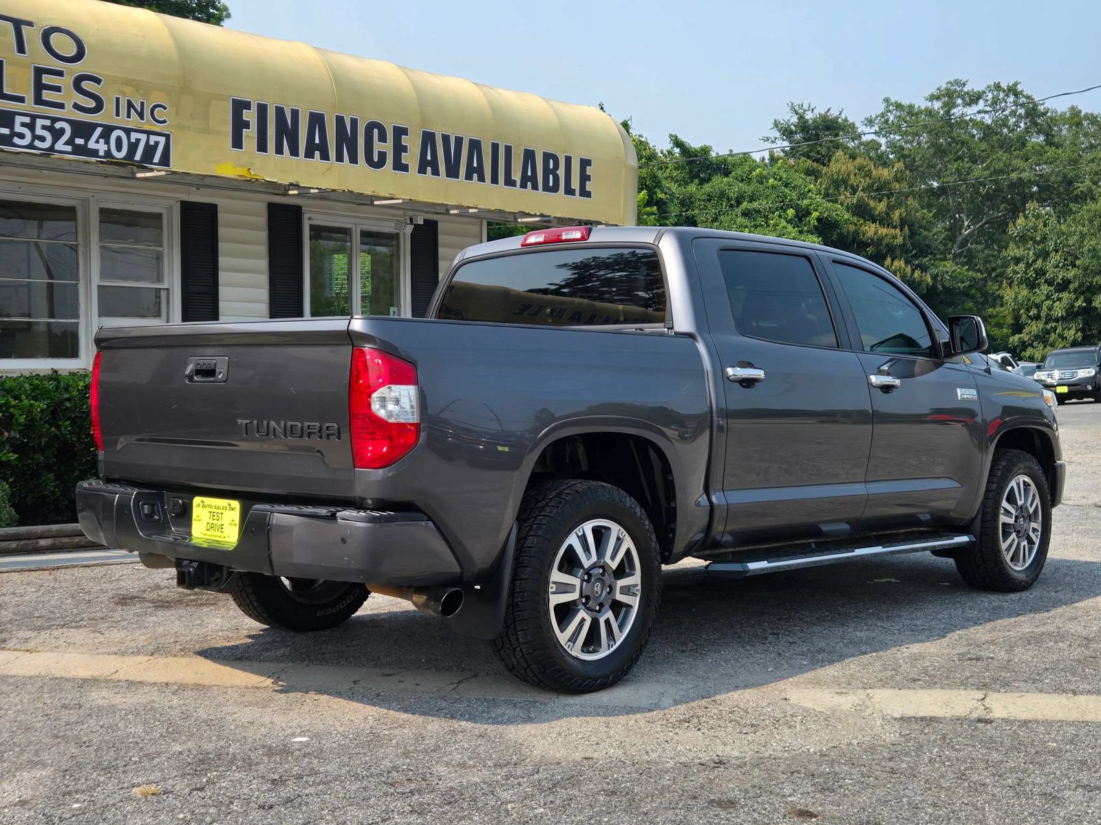 Used 2018 Toyota Tundra Platinum RWD image 3