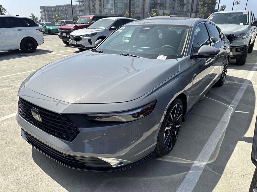 Used 2023 Honda Accord Touring image 8