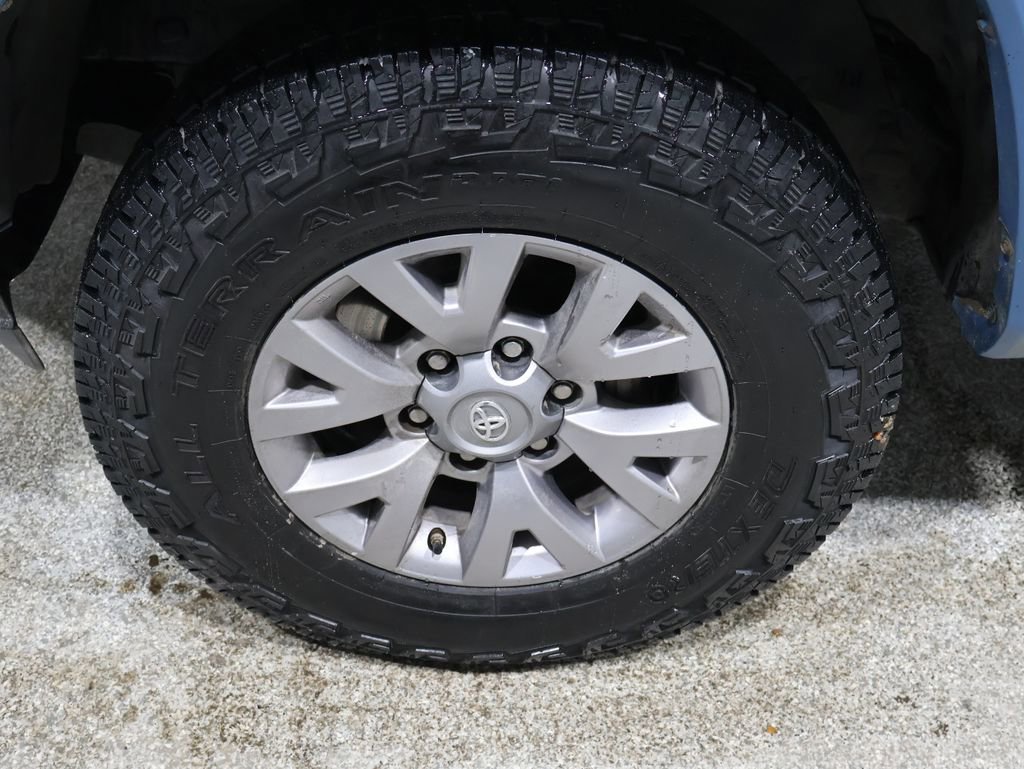 Used 2019 Toyota Tacoma SR5 image 10