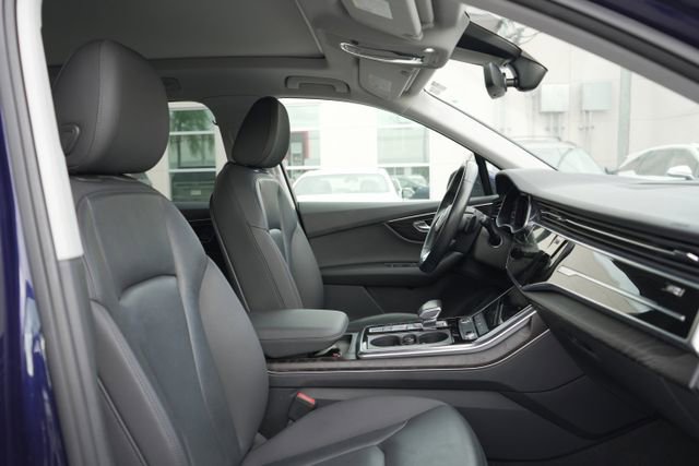 Used 2022 Audi Q7 3.0T Premium AWD/4WD image 25