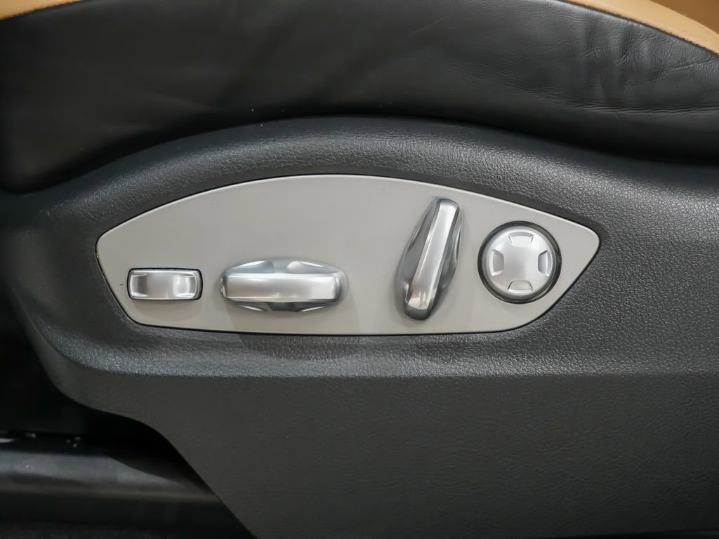 Used 2016 Porsche Cayenne image 23