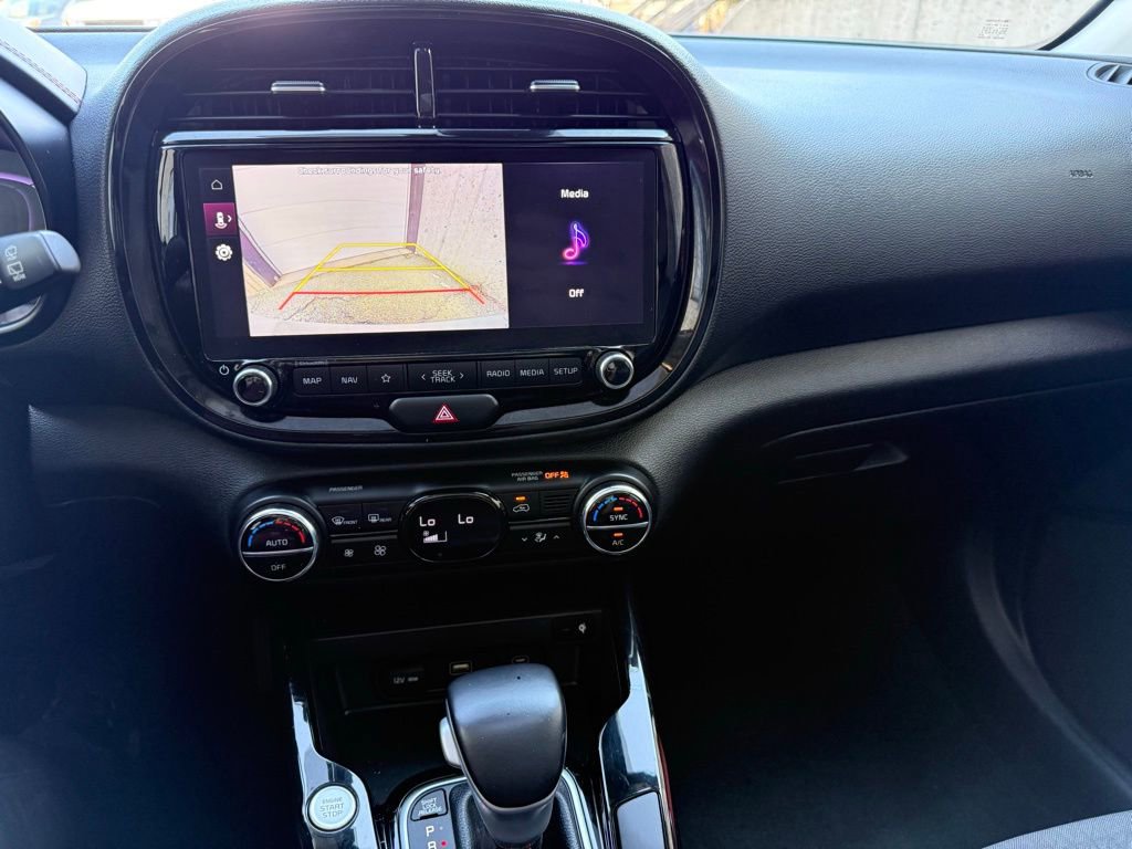 Used 2023 Kia Soul GT-Line image 26