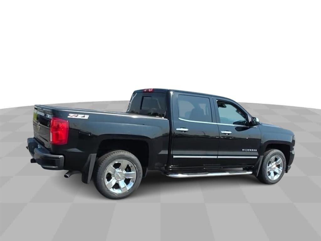 Used 2017 Chevrolet Silverado 1500 LTZ Z71 w/ LTZ Plus Package image 9