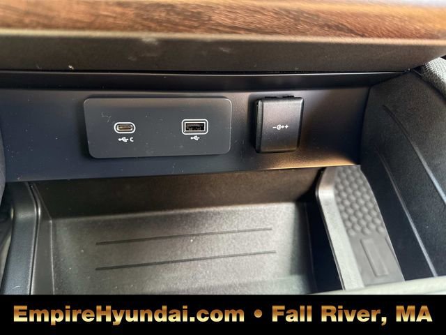 Used 2024 Land Rover Defender 110 V8 image 30