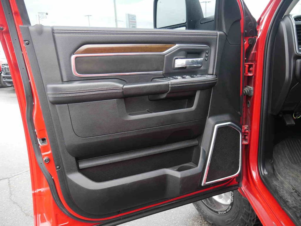 Used 2023 RAM 3500 Laramie image 30