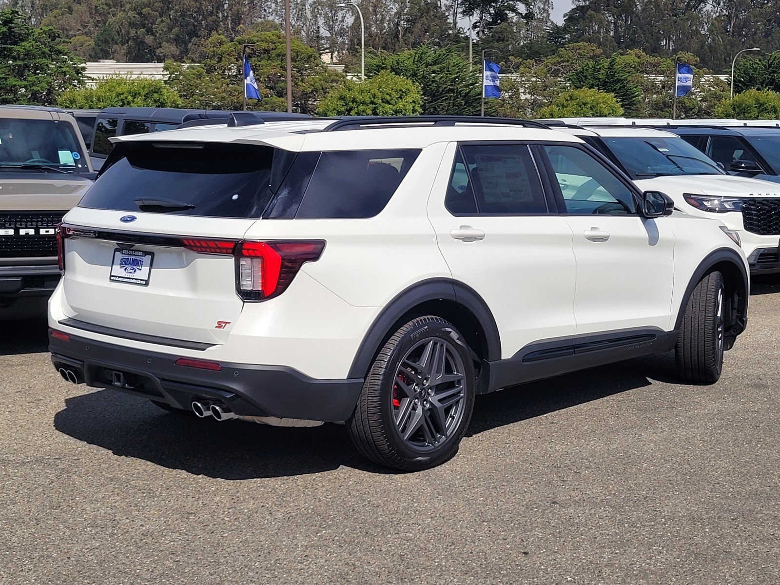 New 2026 Ford Explorer ST w/ Sun And Sound Package AWD/4WD image 4