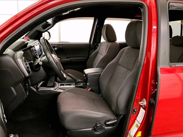 Used 2017 Toyota Tacoma TRD Sport w/ Tow Package AWD/4WD image 24
