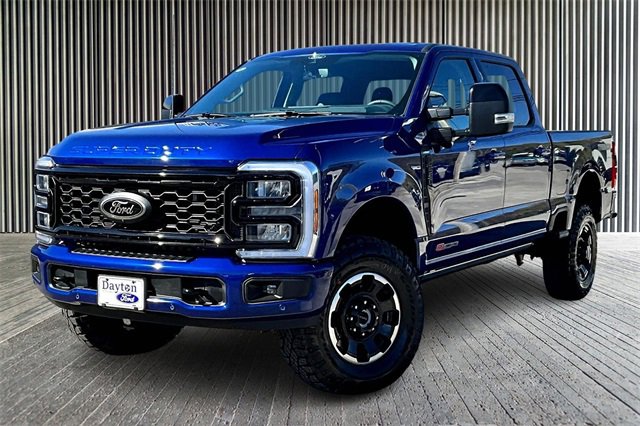 New 2026 Ford F250 4x4 Crew Cab Super Duty image 1