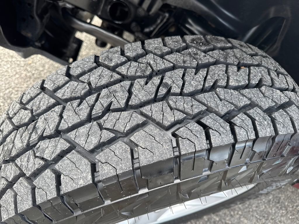 Used 2022 Jeep Gladiator Sport image 26