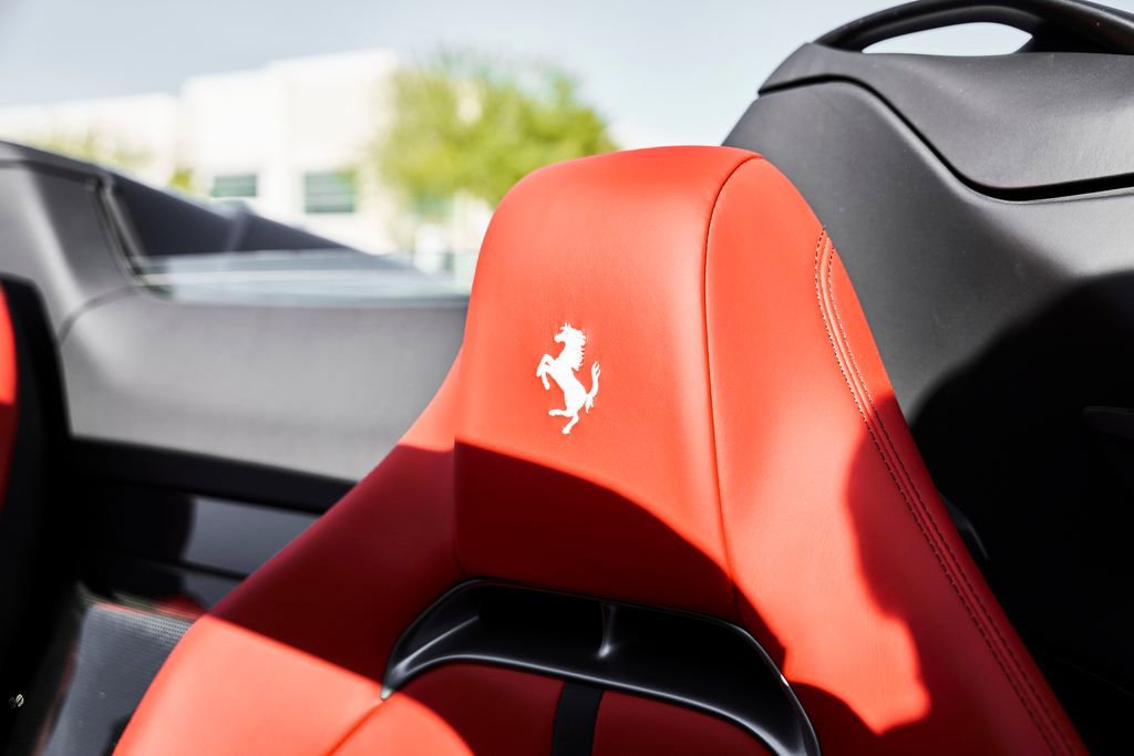 Used 2024 Ferrari SF90 Spider image 52