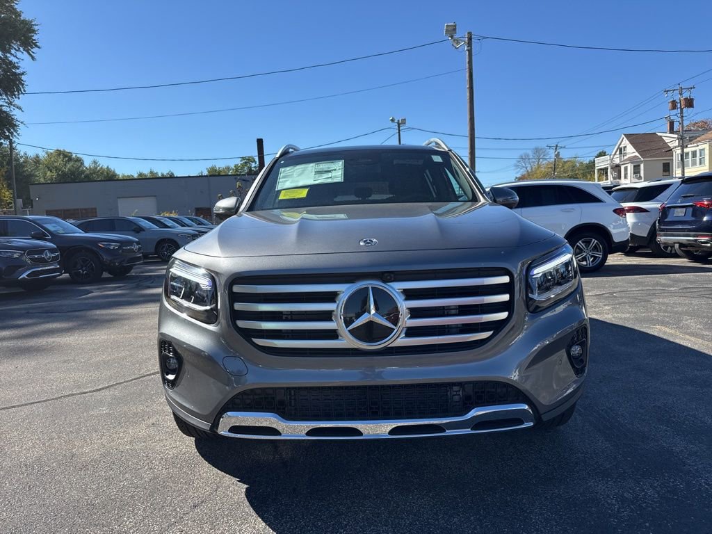 New 2026 Mercedes-Benz GLB 250 4MATIC image 2