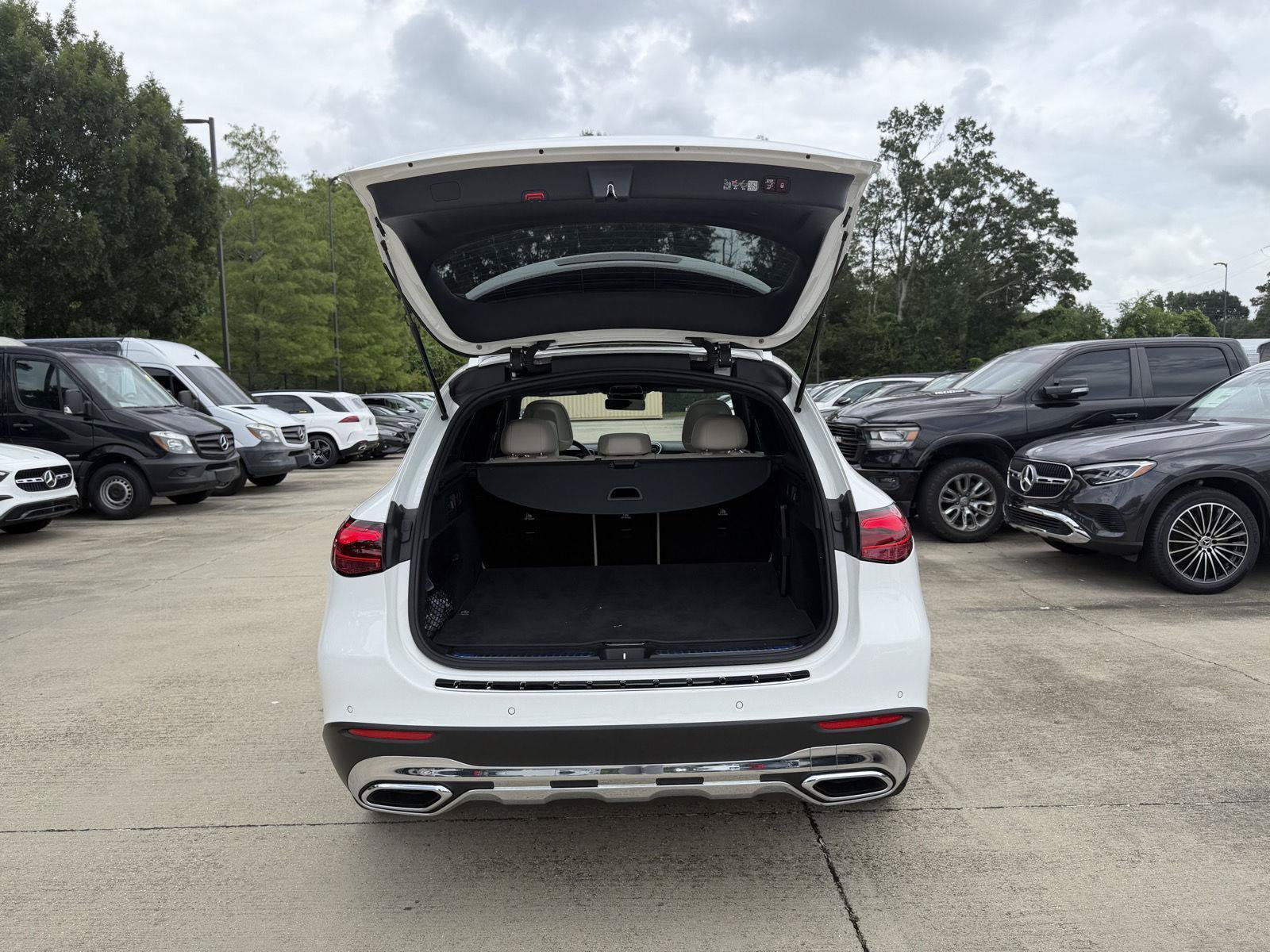 Certified 2026 Mercedes-Benz GLC 300 image 23