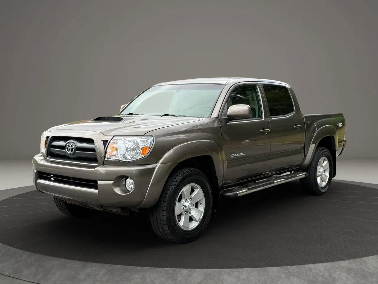Used 2011 Toyota Tacoma PreRunner w/ TRD Sport Pkg RWD image 1
