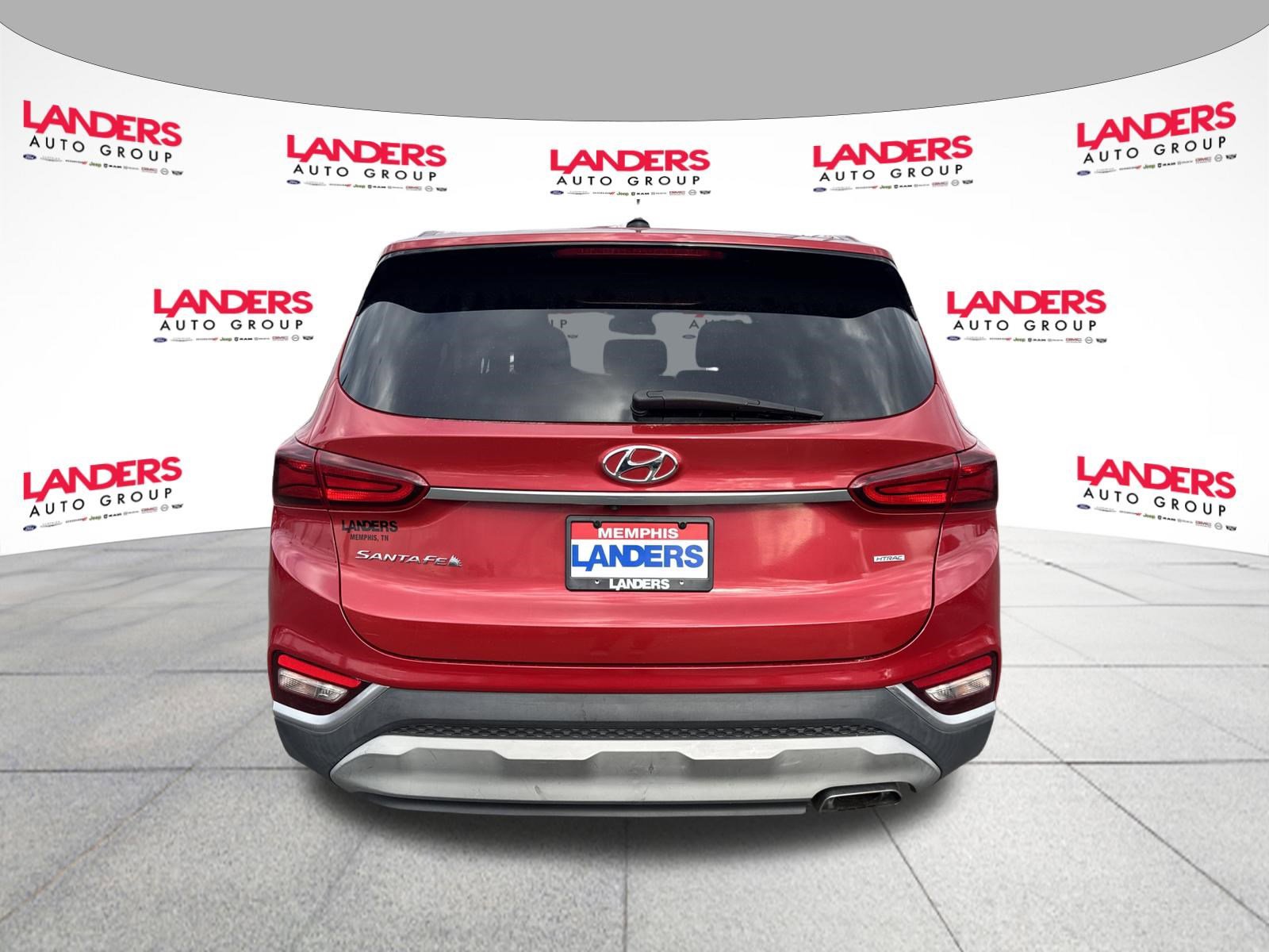 Used 2020 Hyundai Santa Fe SE image 4