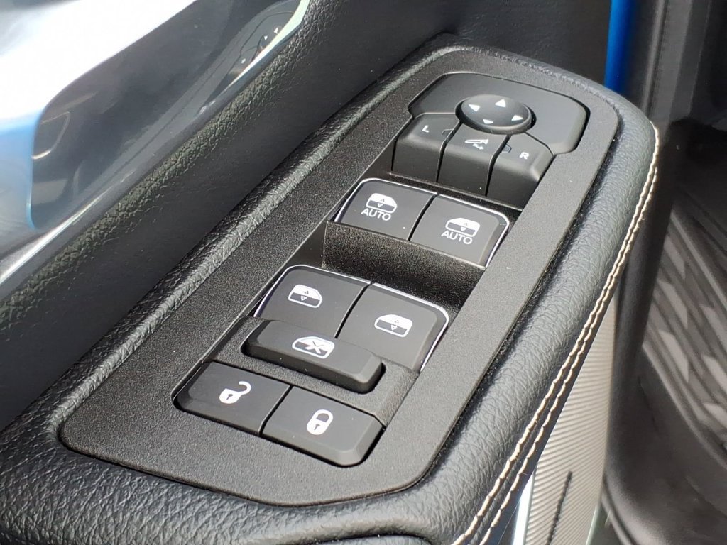 Used 2026 RAM 1500 Laramie w/ Night Edition AWD/4WD image 11