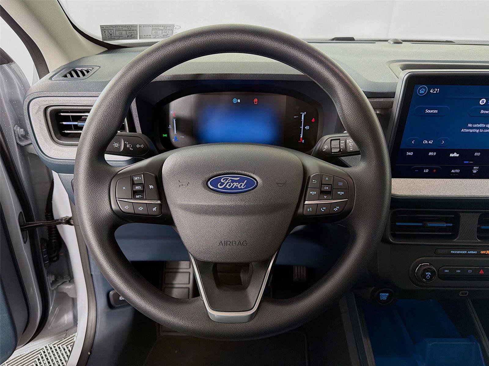 Used 2025 Ford Maverick XLT image 12