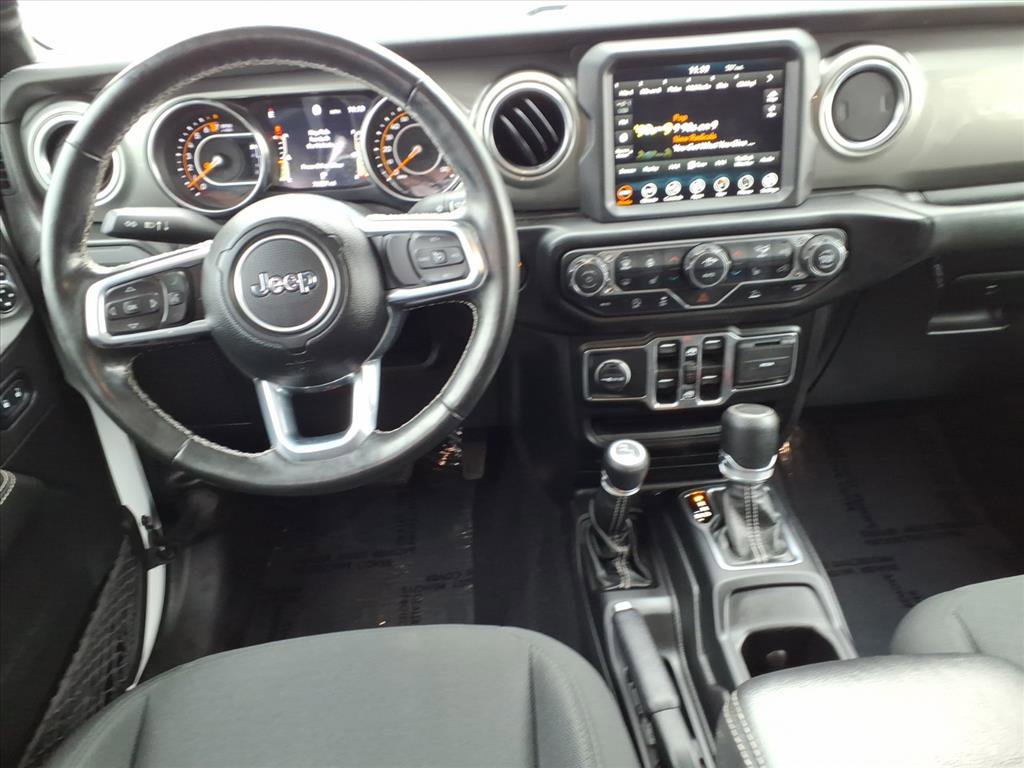 Used 2022 Jeep Gladiator Overland w/ Cold Weather Group AWD/4WD image 10