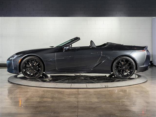 Used 2022 Lexus LC 500 Convertible image 2