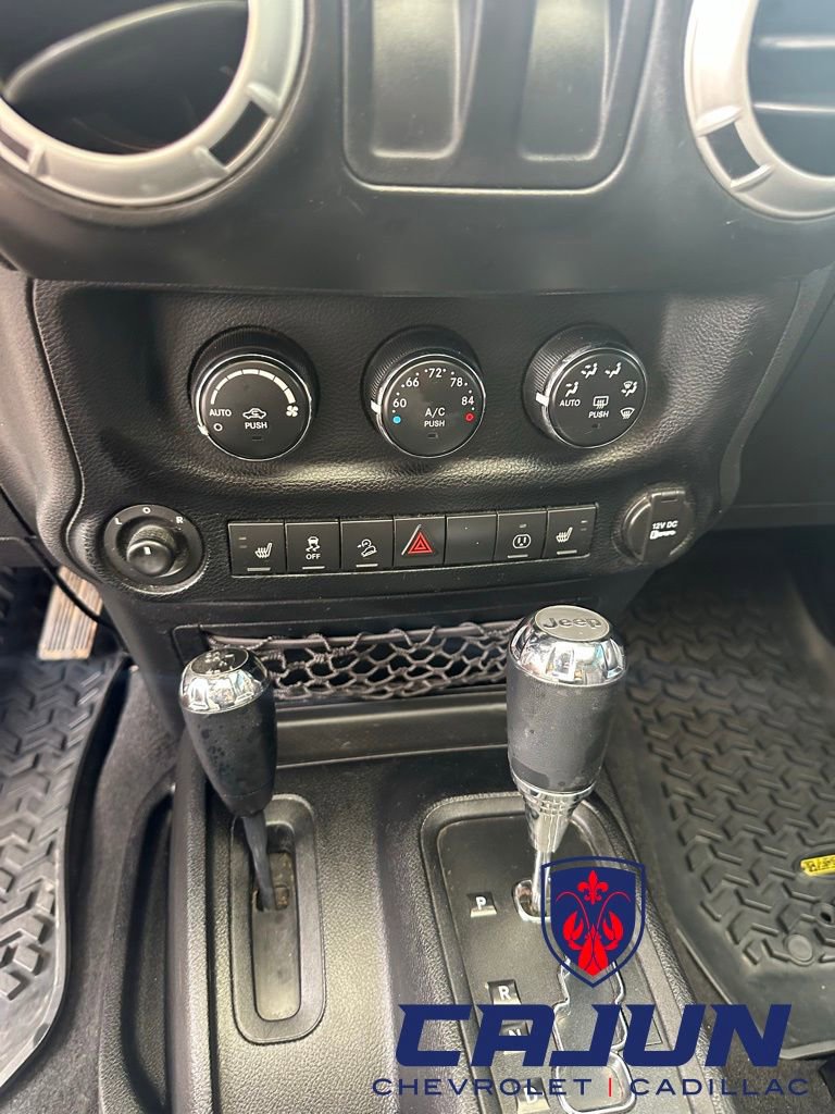 Used 2013 Jeep Wrangler Rubicon w/ PWR Convenience Group AWD/4WD image 22