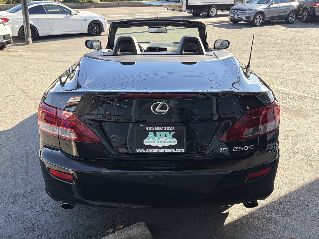 Used 2013 Lexus IS 250C RWD image 5