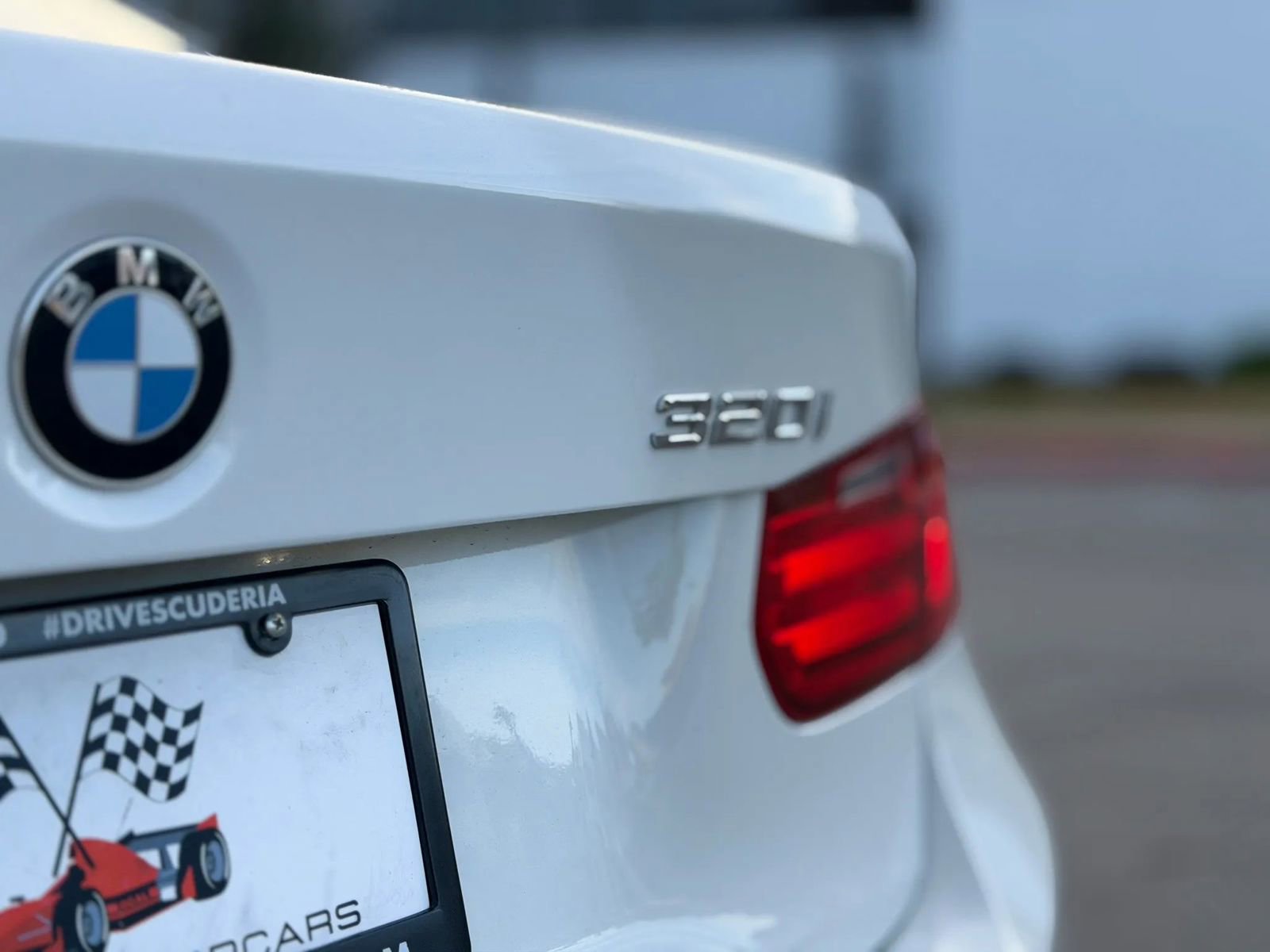 Used 2014 BMW 320i Sedan RWD image 15