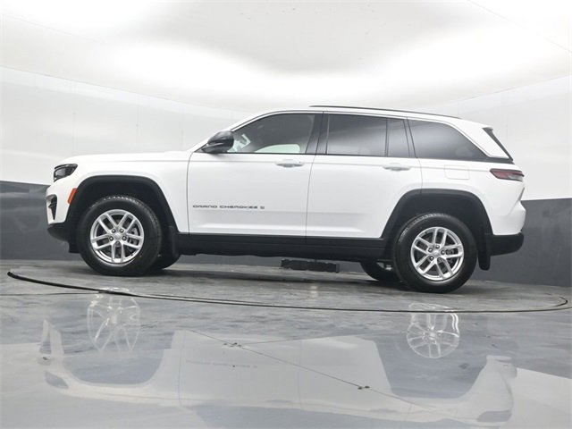 New 2025 Jeep Grand Cherokee Laredo image 43