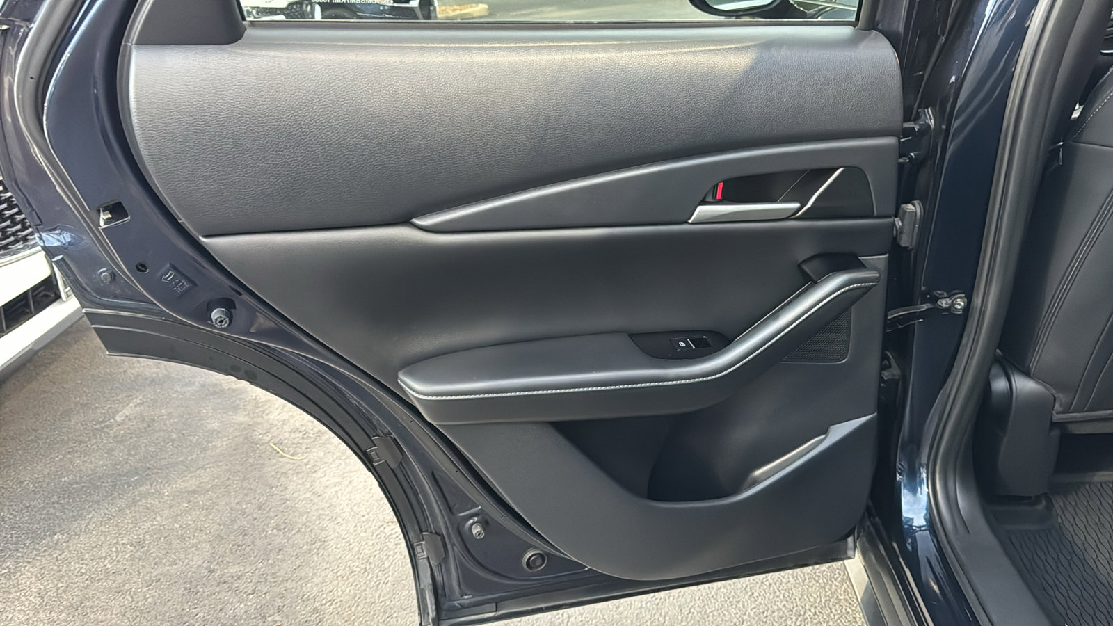 Certified 2024 MAZDA CX-30 AWD 2.5 S w/ Select Sport Pkg image 18