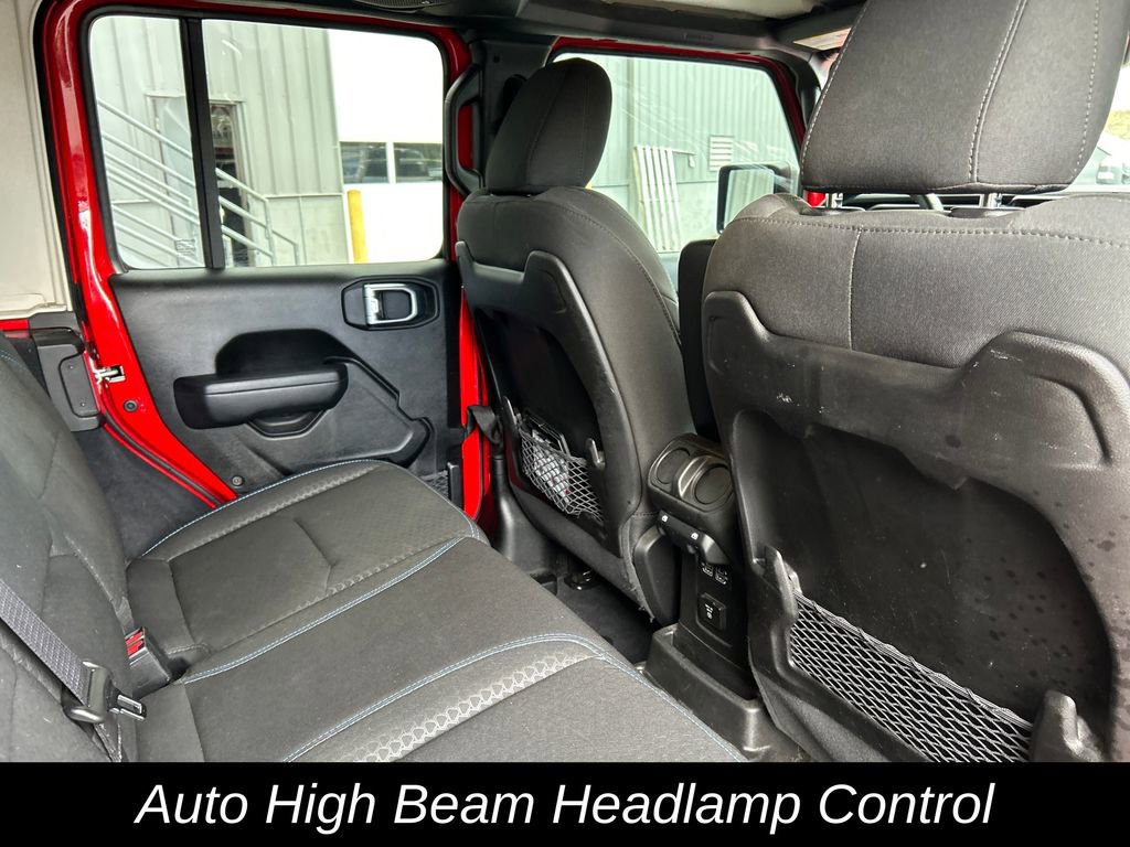 Used 2024 Jeep Wrangler Unlimited Rubicon 4xe w/ Technology Group AWD/4WD image 31