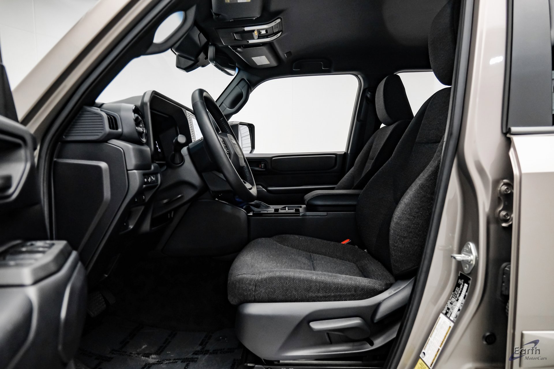 Used 2024 Toyota Land Cruiser image 34