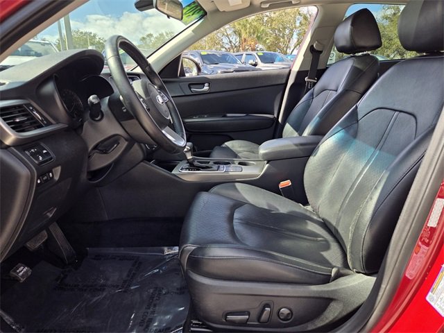 Used 2020 Kia Optima SE image 11
