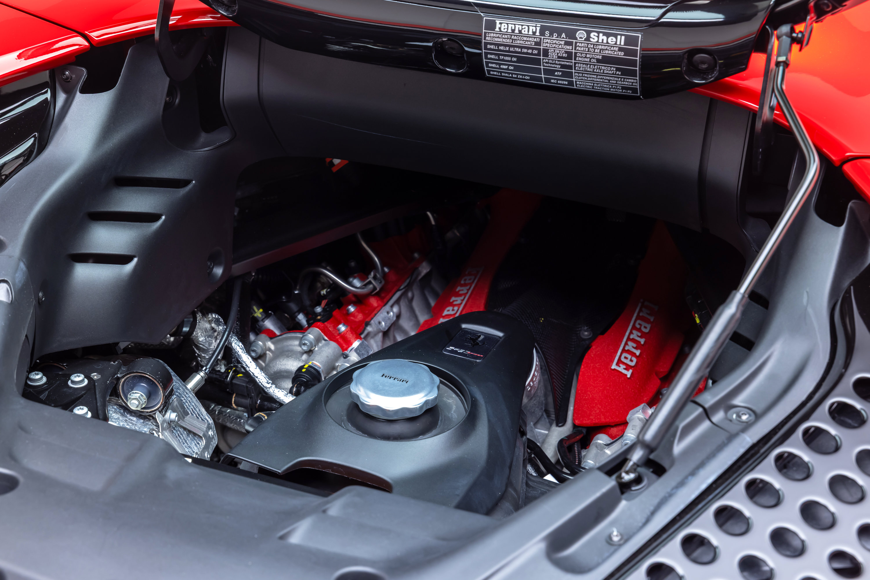 Certified 2025 Ferrari SF90 Spider AWD/4WD image 37