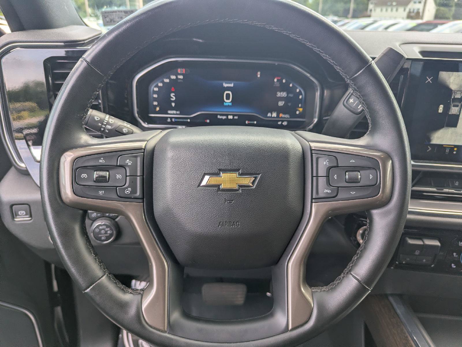 Used 2024 Chevrolet Silverado 2500 High Country w/ Technology Package AWD/4WD image 20
