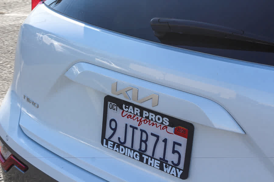 Used 2024 Kia Niro Wave w/ Wave Preserve Package FWD image 9