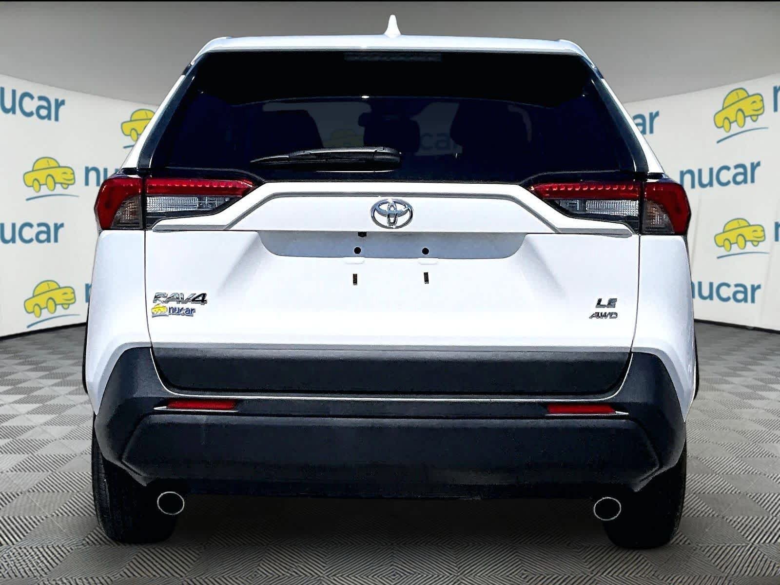 Used 2025 Toyota RAV4 LE image 5