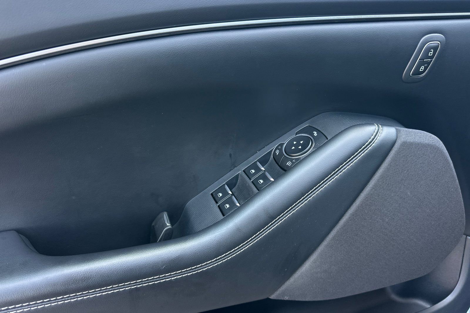 Certified 2024 Ford Mustang Mach-E Select RWD image 10