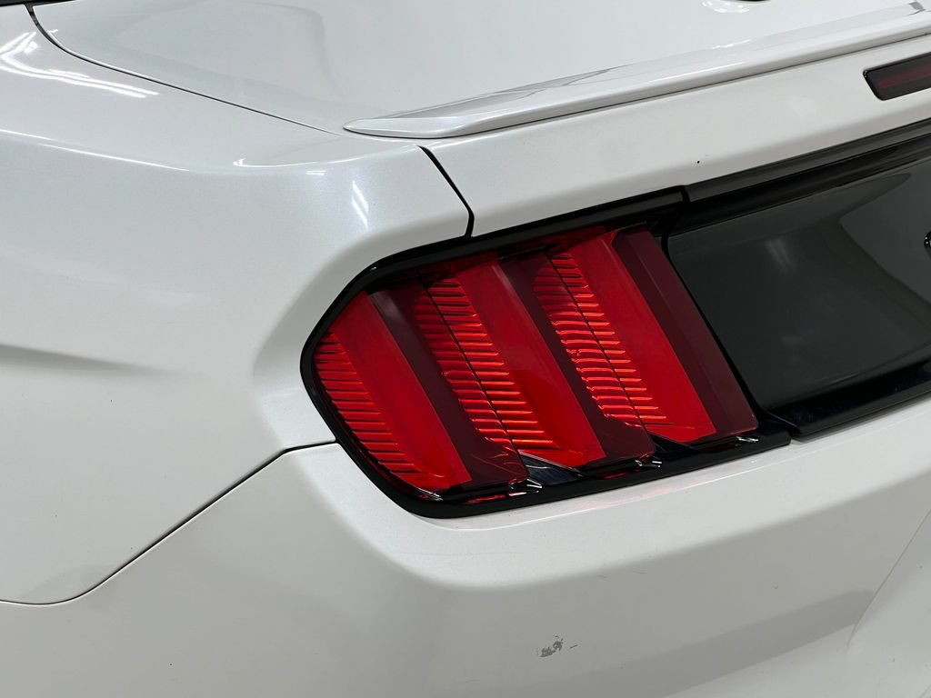Used 2017 Ford Mustang GT Premium RWD image 36