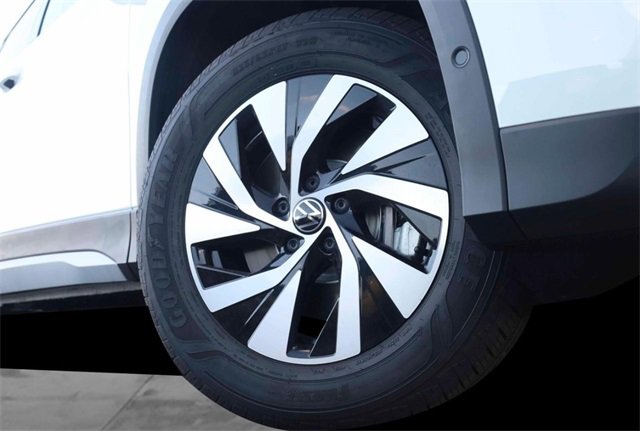 New 2025 Volkswagen Tiguan S image 3