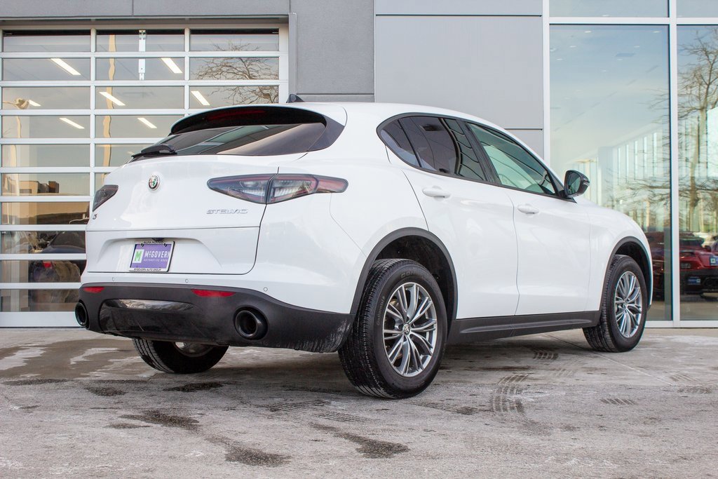Used 2024 Alfa Romeo Stelvio Sprint image 10
