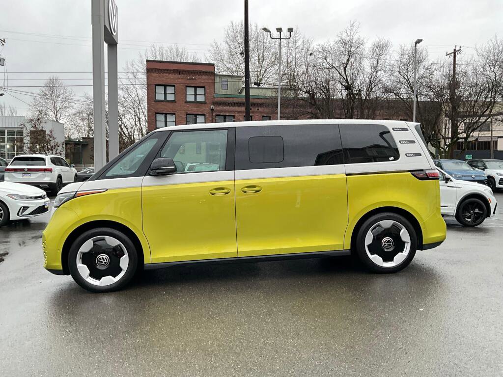 New 2025 Volkswagen ID. Buzz Pro S Plus image 5