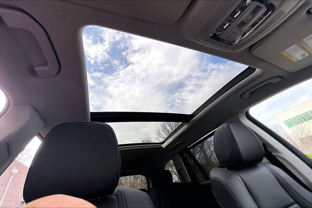 Certified 2024 Mercedes-Benz GLS 450 4MATIC image 17