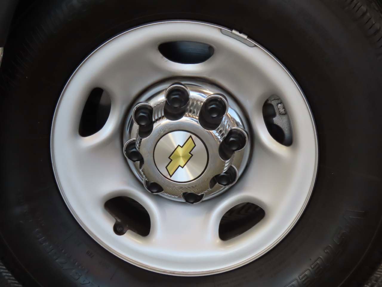 Used 2024 Chevrolet Express 3500 LT w/ LT Preferred Equipment Group image 6