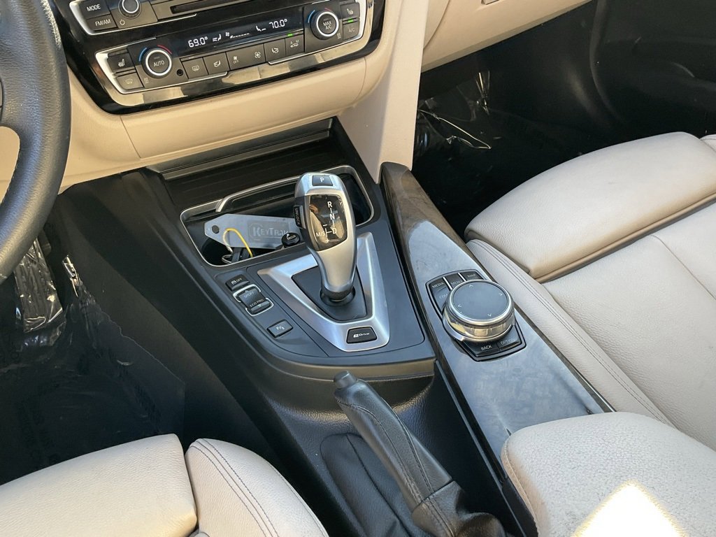 Used 2017 BMW 330e image 41