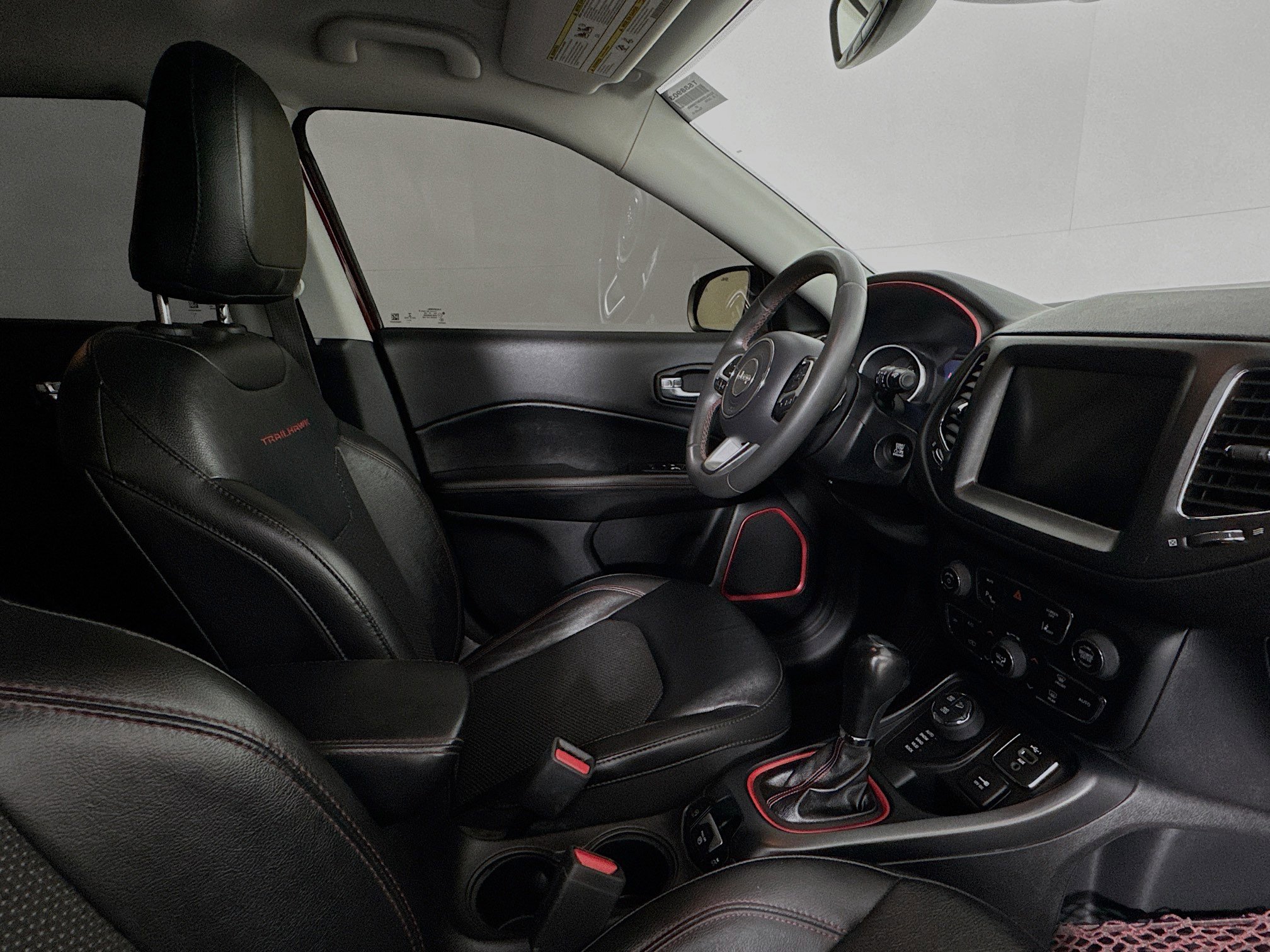 Used 2021 Jeep Compass Trailhawk AWD/4WD image 28